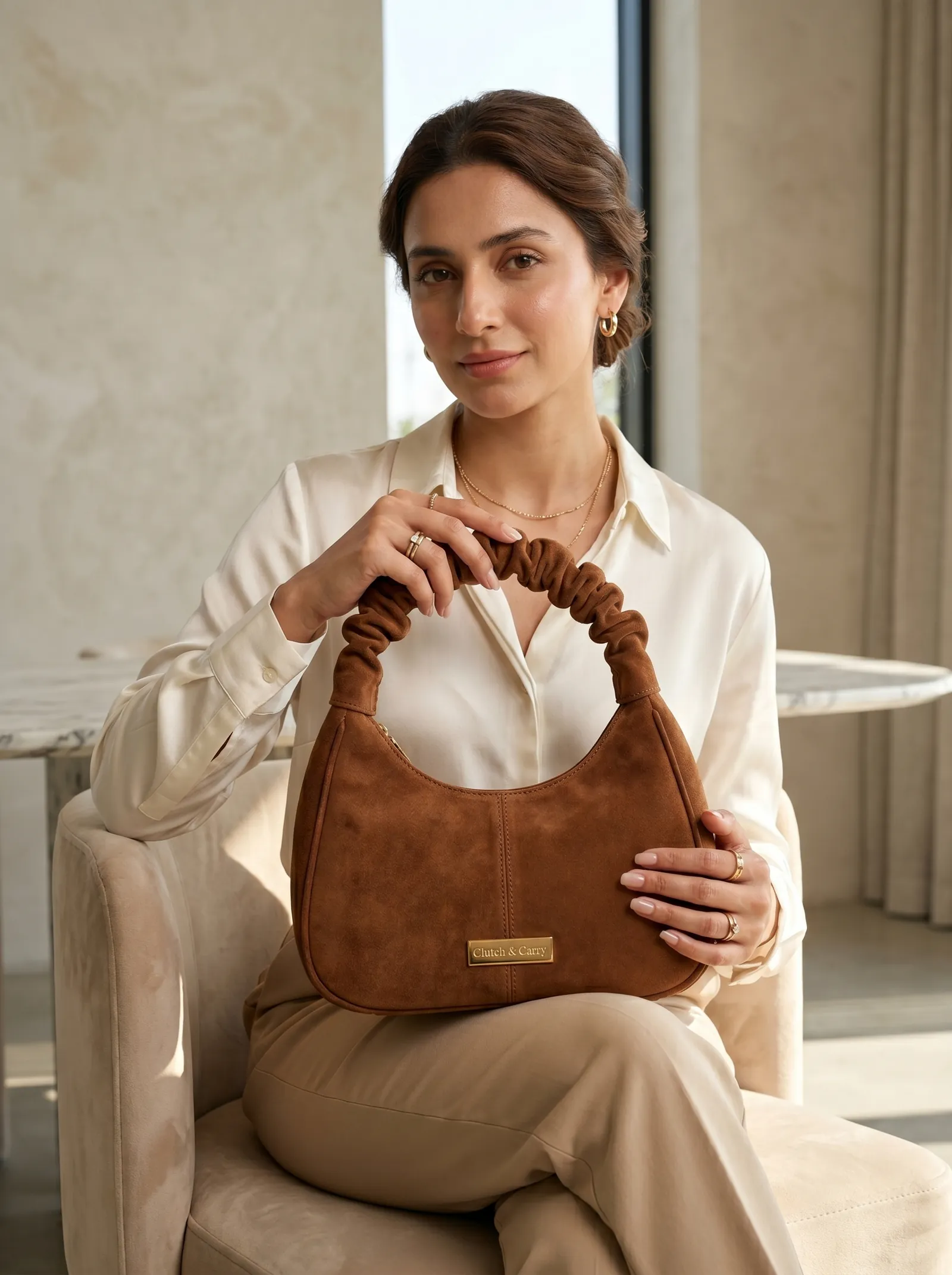 Clutch & Carry: A full handbag catalogue, no studio.